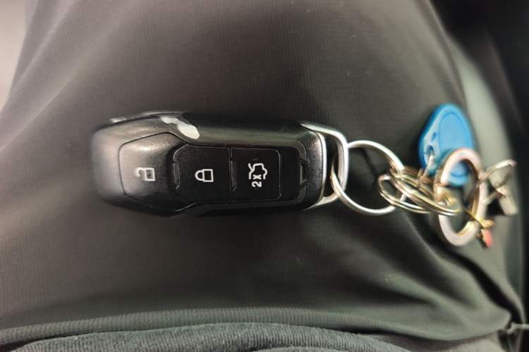 Used Ford Edge 2015 2.0T GTDi 4x4 High-Grade Model Vehicle Key