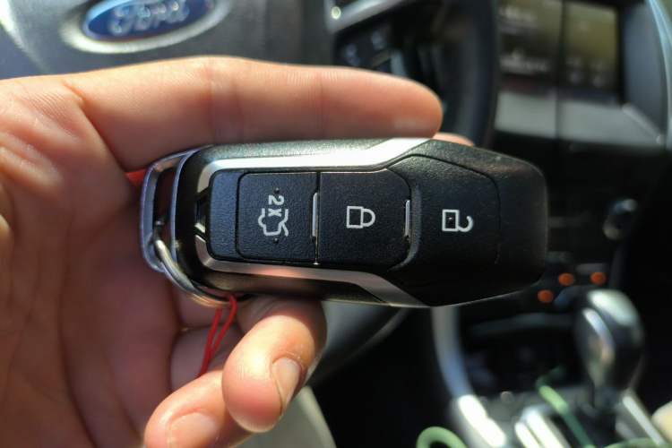 Used Ford Edge 2015 2.0T GTDi 4x4 High-Grade Model Vehicle Key