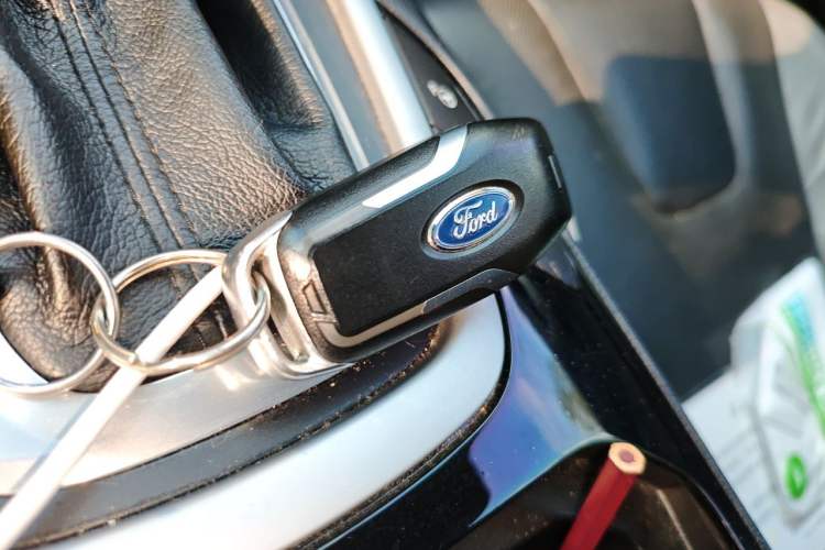 Used Ford Edge 2015 2.7T GTDi 4x4 Sporty 7-Seater Vehicle Key