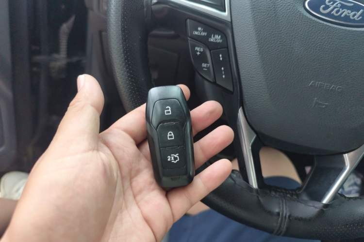 Used Ford Edge 2015 2.7T GTDi 4x4 Prestige 7-Seater Vehicle Key