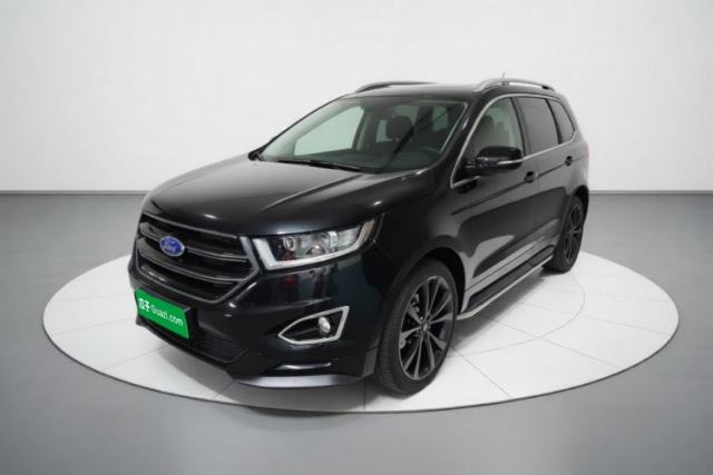 Ojetý Ford Edge 2015 2.7T GTDi 4x4 Sporty 7-Seater