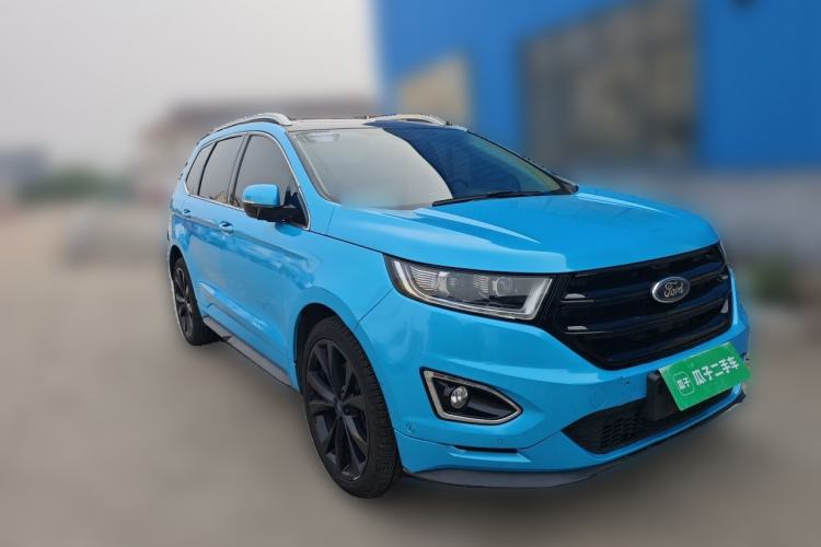 Used Ford Edge 2015 2.7T GTDi 4x4 Sporty 7-Seater Front Right 45 Deg