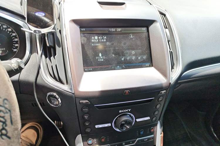 Used Ford Edge 2015 2.0T GTDi Four-Wheel Drive Prestige Model Audio And AC Panel