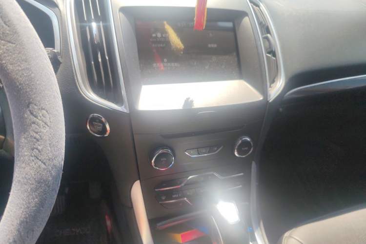 Used Ford Edge 2015 2.0T GTDi 4x4 High-Grade Model Audio And AC Panel
