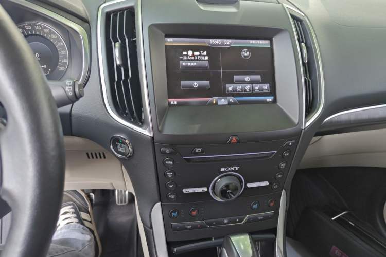 Used Ford Edge 2015 2.7T GTDi 4x4 Prestige 7-Seater Audio And AC Panel