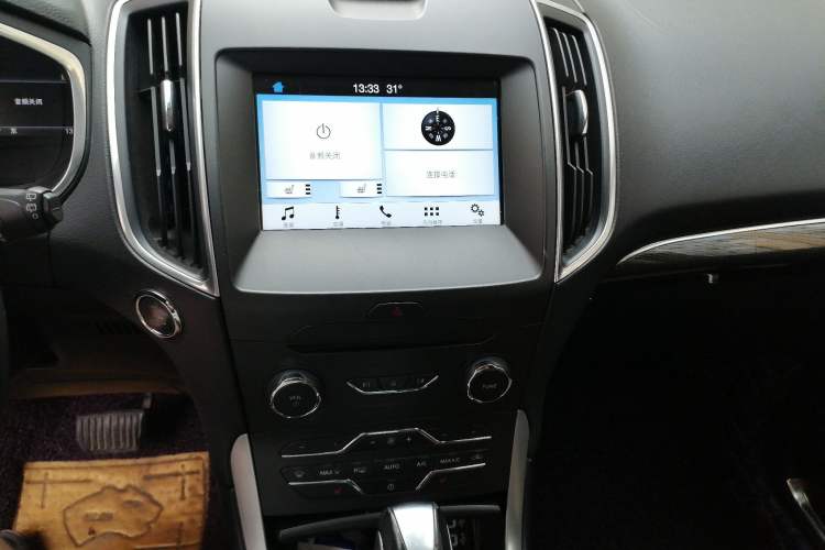 Used Ford Edge 2015 2.0T GTDi Two-Wheel-Drive High-Line Version Audio And AC Panel