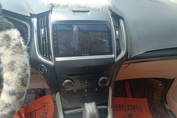 Used Ford Edge 2015 2.0T GTDi Two-Wheel-Drive Elite Edition Audio And AC Panel