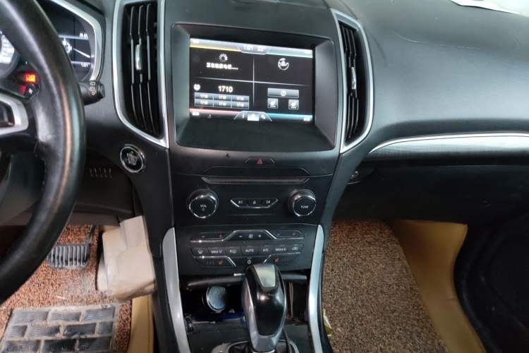 Used Ford Edge 2015 2.0T GTDi 4x4 High-Grade Model Audio And AC Panel
