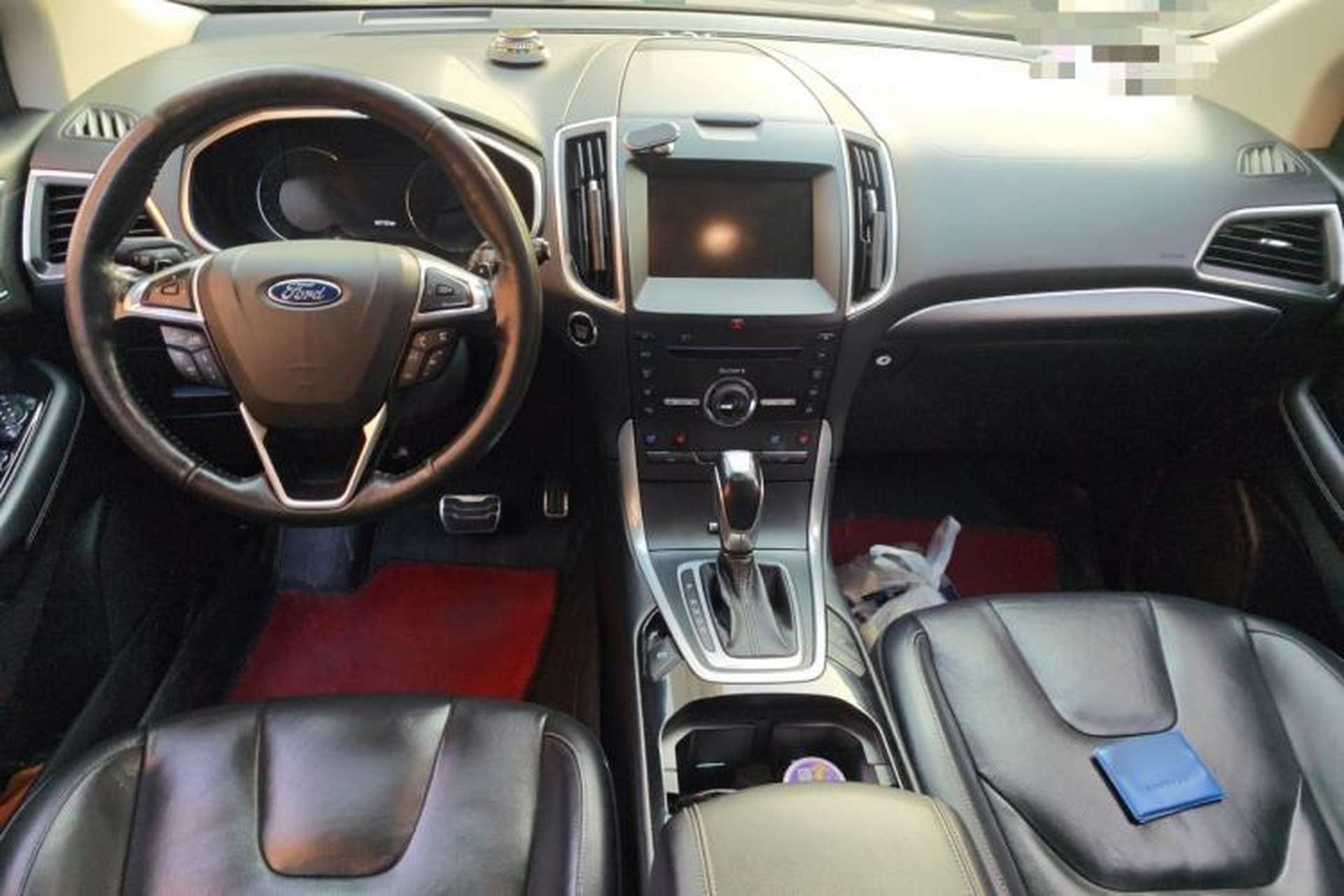 Used Ford Edge 2015 2.0T GTDi Four-Wheel Drive Prestige Model Center Console