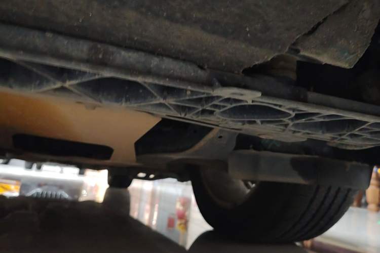 Used Ford Edge 2015 2.0T GTDi 4x4 High-Grade Model Chassis Front Left