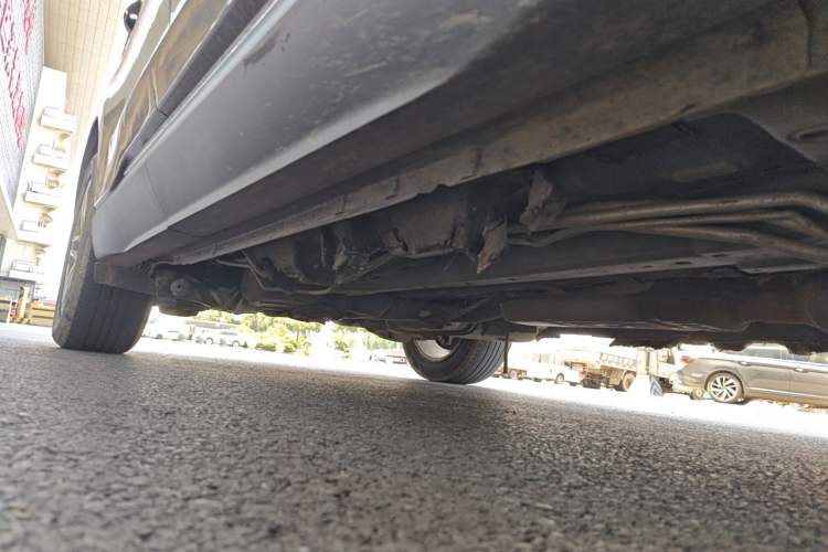 Used Ford Edge 2015 2.0T GTDi 4x4 High-Grade Model Chassis Front Right