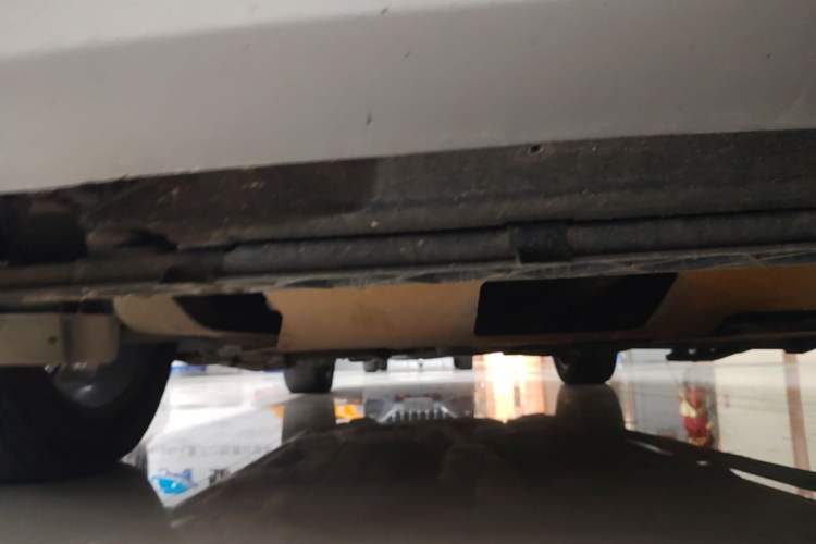 Used Ford Edge 2015 2.0T GTDi 4x4 High-Grade Model Chassis Front Right