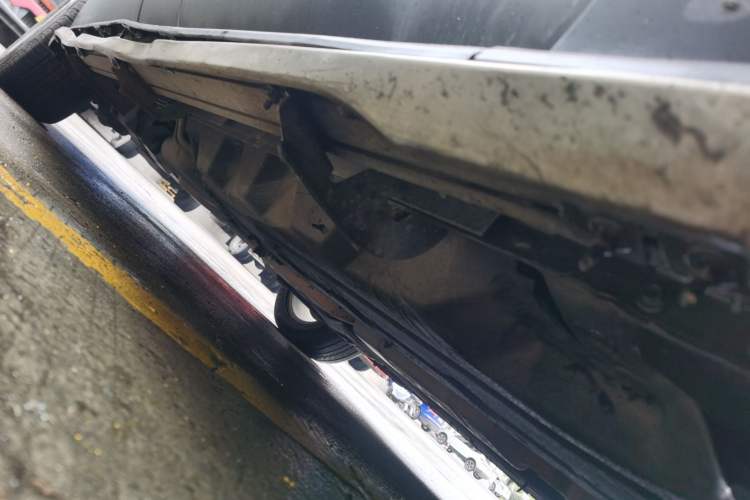 Used Ford Edge 2015 2.0T GTDi 4x4 High-Grade Model Chassis Front Right