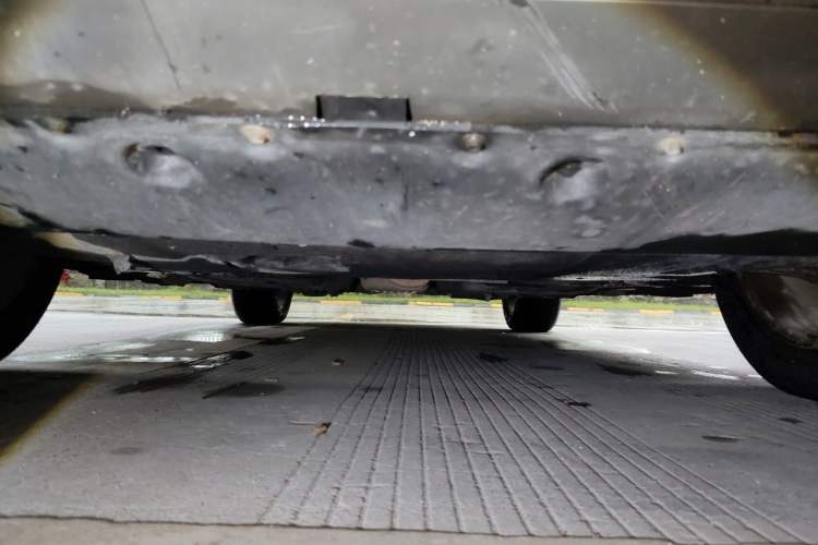 Used Ford Edge 2015 2.0T GTDi 4x4 High-Grade Model Chassis Front