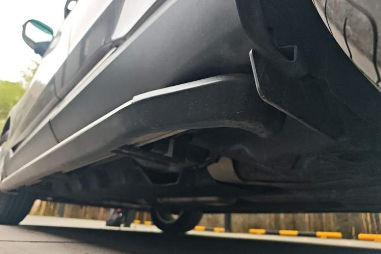 Used Ford Edge 2015 2.0T GTDi 4x4 High-Grade Model Chassis Rear Left