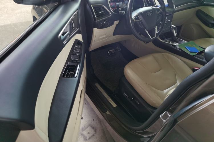 Used Ford Edge 2015 2.0T GTDi Four-Wheel Drive Prestige Model Driver Seat