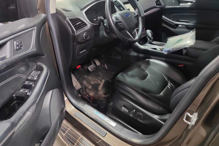 Used Ford Edge 2015 2.0T GTDi Four-Wheel Drive Prestige Model Driver Seat
