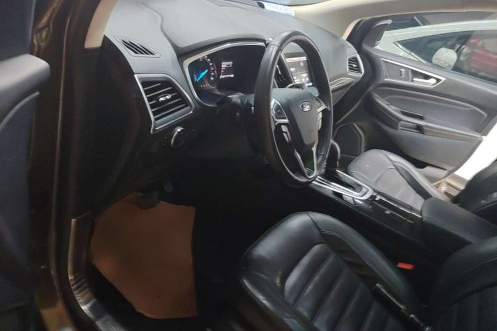 Used Ford Edge 2015 2.0T GTDi 4x4 High-Grade Model Driver Seat