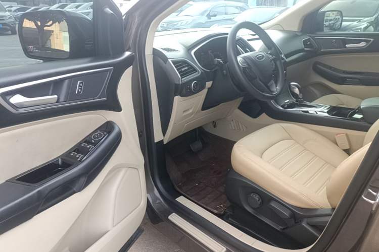 Used Ford Edge 2015 2.0T GTDi Two-Wheel-Drive Elite Edition Driver Seat