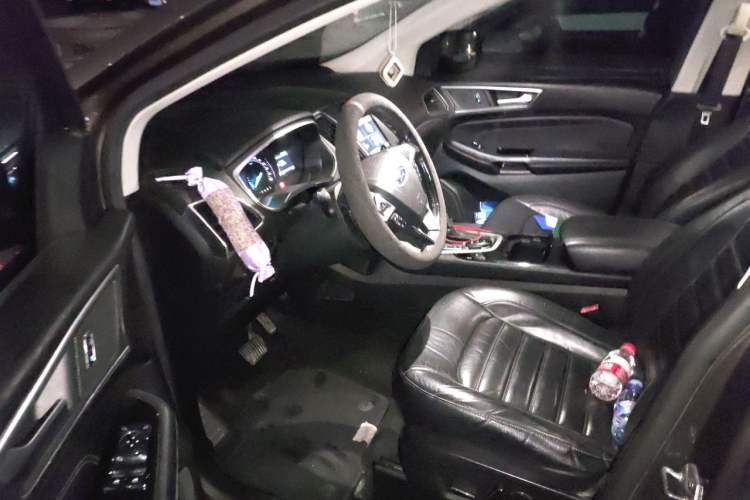 Used Ford Edge 2015 2.0T GTDi Two-Wheel-Drive High-Line Version Driver Seat
