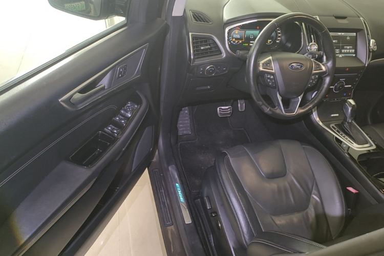 Used Ford Edge 2015 2.0T GTDi Four-Wheel Drive Prestige Model Driver Seat