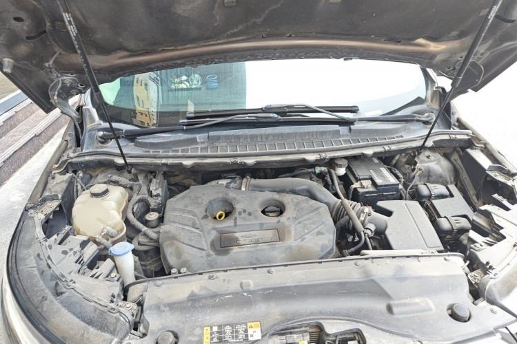 Used Ford Edge 2015 2.0T GTDi 4x4 High-Grade Model Engine Bay