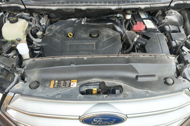 Used Ford Edge 2015 2.0T GTDi Four-Wheel Drive Prestige Model Engine Bay
