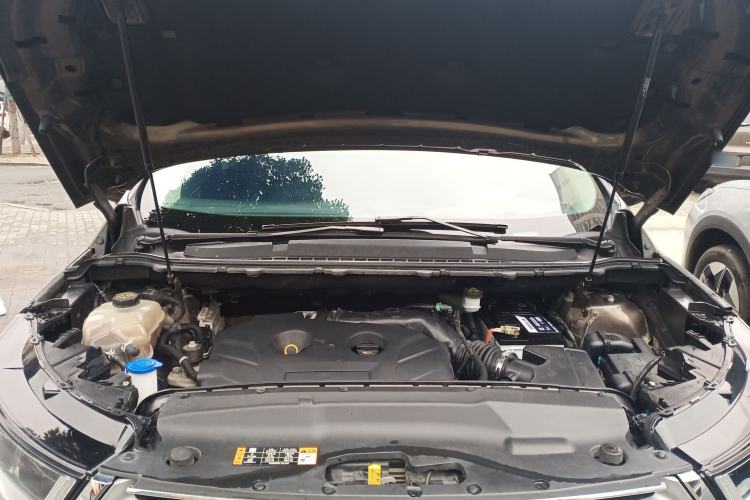 Used Ford Edge 2015 2.0T GTDi 4x4 High-Grade Model Engine Bay