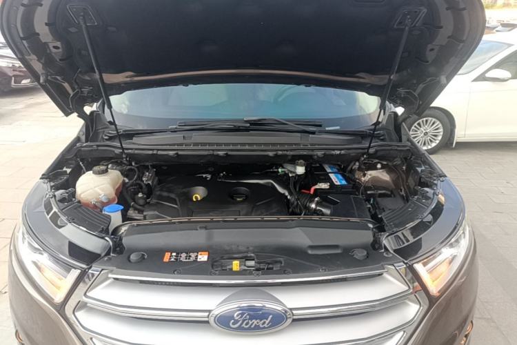Used Ford Edge 2015 2.0T GTDi Two-Wheel-Drive Elite Edition Engine Bay