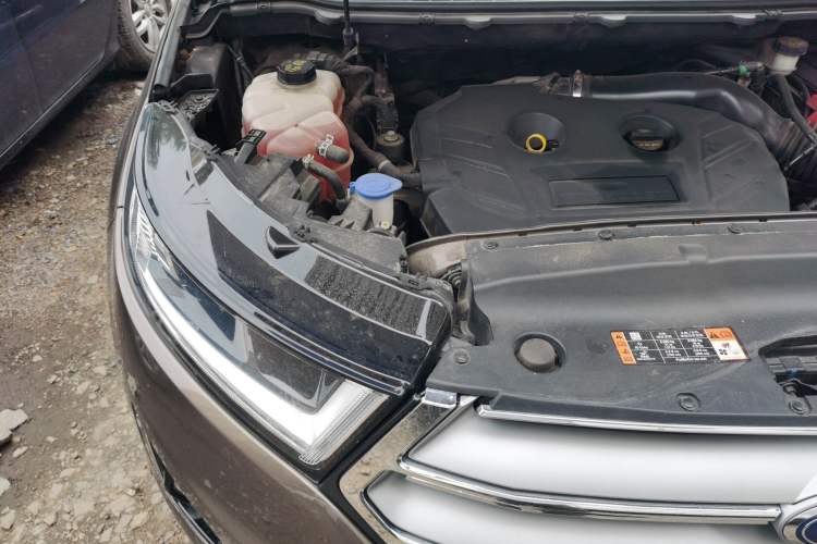 Used Ford Edge 2015 2.0T GTDi Four-Wheel Drive Prestige Model Engine Bay Right
