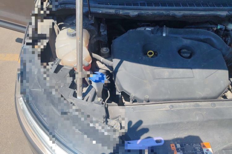 Used Ford Edge 2015 2.0T GTDi 4x4 High-Grade Model Engine Bay Right