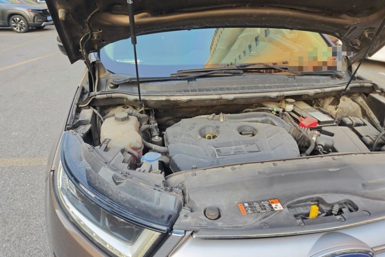 Used Ford Edge 2015 2.0T GTDi Four-Wheel Drive Prestige Model Engine Bay Right
