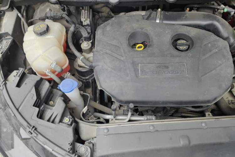 Used Ford Edge 2015 2.0T GTDi 4x4 High-Grade Model Engine Bay Right