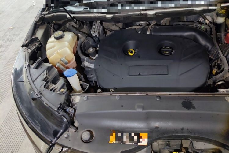 Used Ford Edge 2015 2.0T GTDi 4x4 High-Grade Model Engine Bay Right