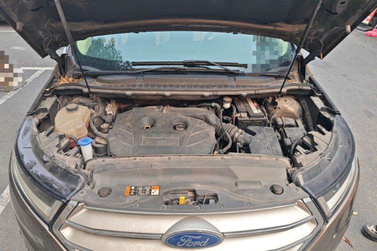 Used Ford Edge 2015 2.0T GTDi Two-Wheel-Drive High-Line Version Engine Bay