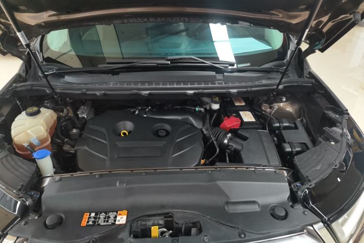 Used Ford Edge 2015 2.0T GTDi Two-Wheel-Drive Elite Edition Engine Bay