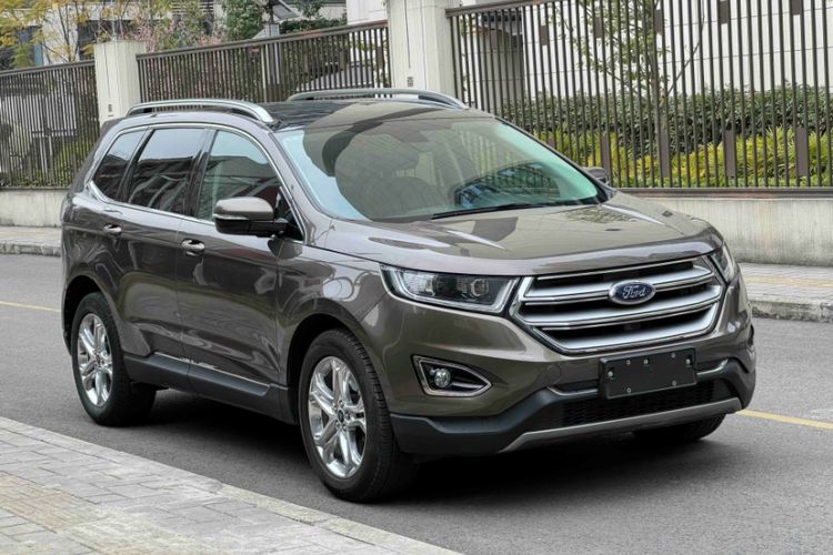 Used Ford Edge 2015 2.0T GTDi Two-Wheel-Drive High-Line Version Exterior 4