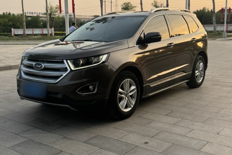 Used Ford Edge 2015 2.0T GTDi Two-Wheel-Drive Platinum Edition Exterior 6