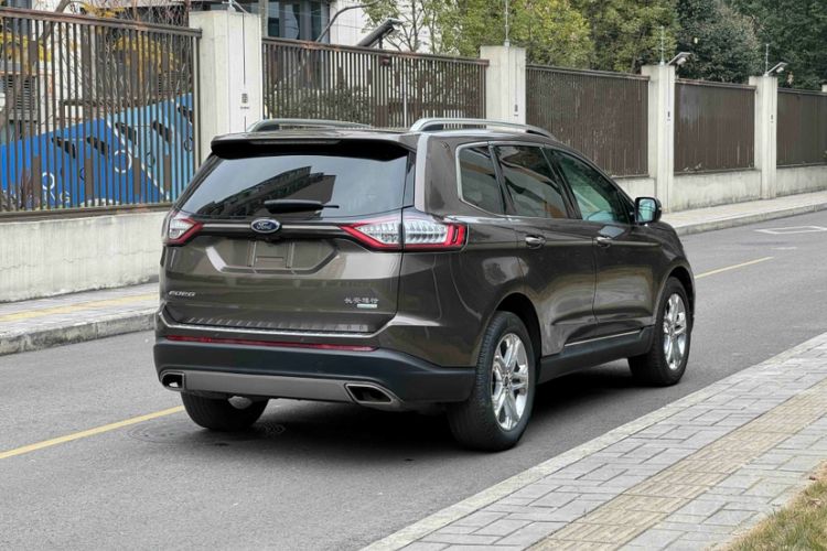 Used Ford Edge 2015 2.0T GTDi Two-Wheel-Drive High-Line Version Exterior 6