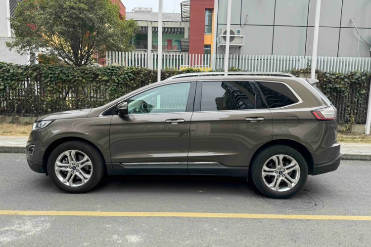 Used Ford Edge 2015 2.0T GTDi Two-Wheel-Drive High-Line Version Exterior 7