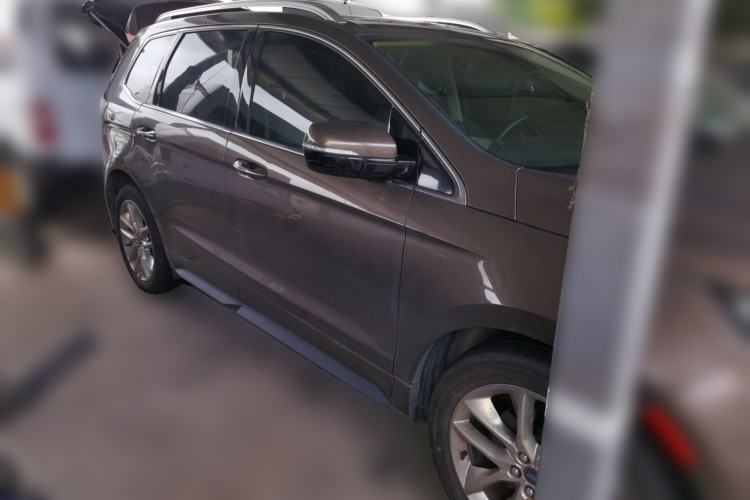 Used Ford Edge 2015 2.0T GTDi Four-Wheel Drive Prestige Model Front Right 45 Deg