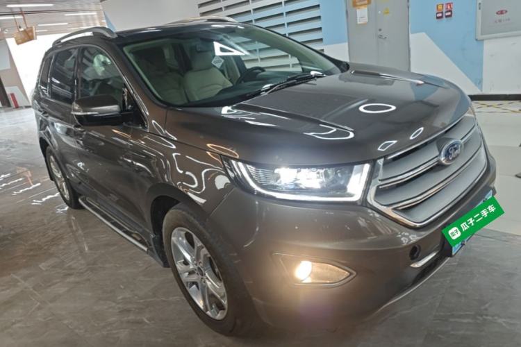 Used Ford Edge 2015 2.0T GTDi 4x4 High-Grade Model Front Right 45 Deg