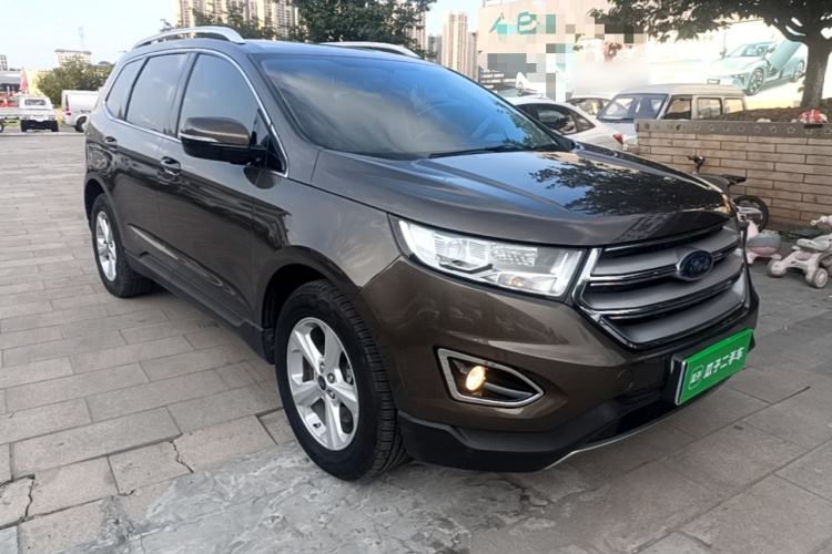 Used Ford Edge 2015 2.0T GTDi Two-Wheel-Drive Elite Edition Front Right 45 Deg