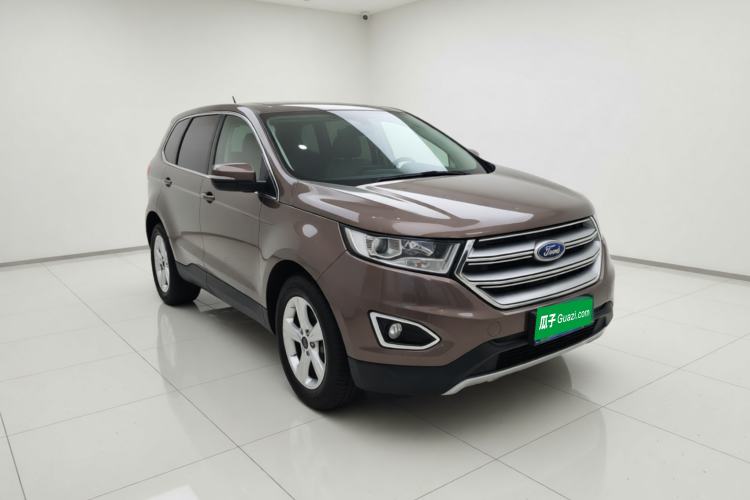 Used Ford Edge 2015 2.0T GTDi Two-Wheel-Drive Elite Edition Front Right 45 Deg