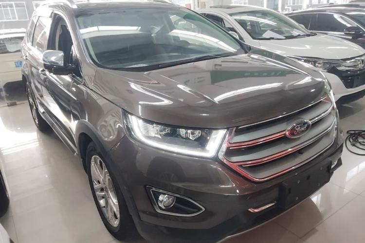 Used Ford Edge 2015 2.0T GTDi 4x4 High-Grade Model Front Right 45 Deg