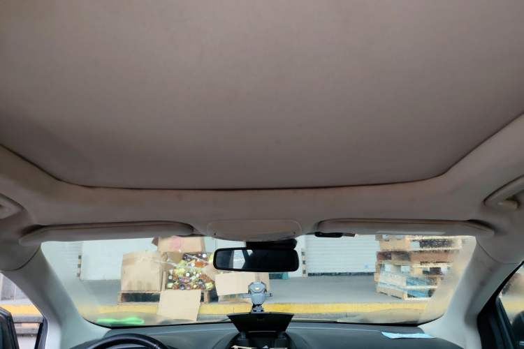 Used Ford Edge 2015 2.0T GTDi 4x4 High-Grade Model Headliner