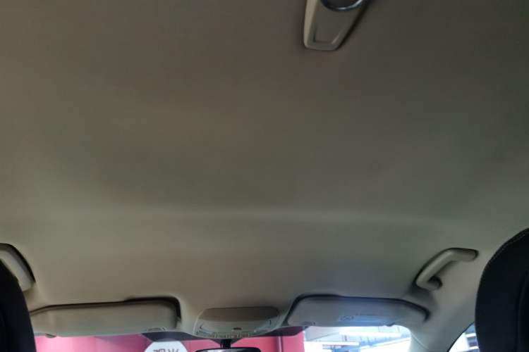 Used Ford Edge 2015 2.0T GTDi Two-Wheel-Drive Elite Edition Headliner