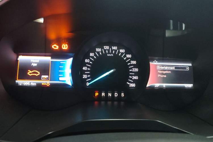 Used Ford Edge 2015 2.0T GTDi 4x4 High-Grade Model Instrument Cluster