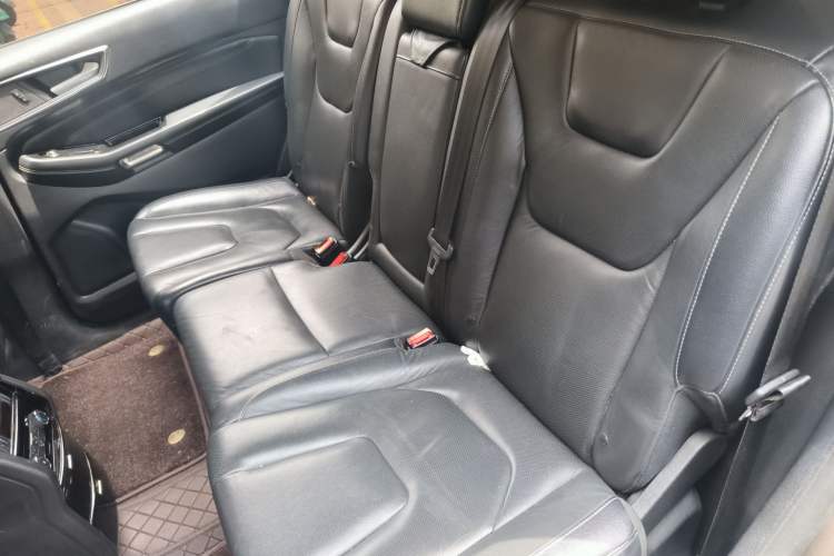 Used Ford Edge 2015 2.0T GTDi Four-Wheel Drive Prestige Model Interior 4