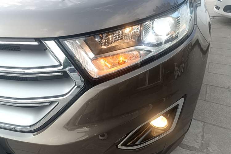Used Ford Edge 2015 2.0T GTDi Two-Wheel-Drive Elite Edition Left Front Headlight